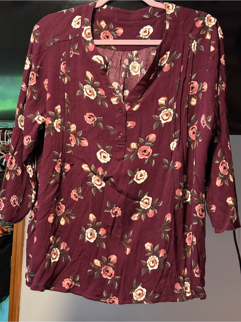 Women's Floral Split V-Neck Tunic in Burgundy